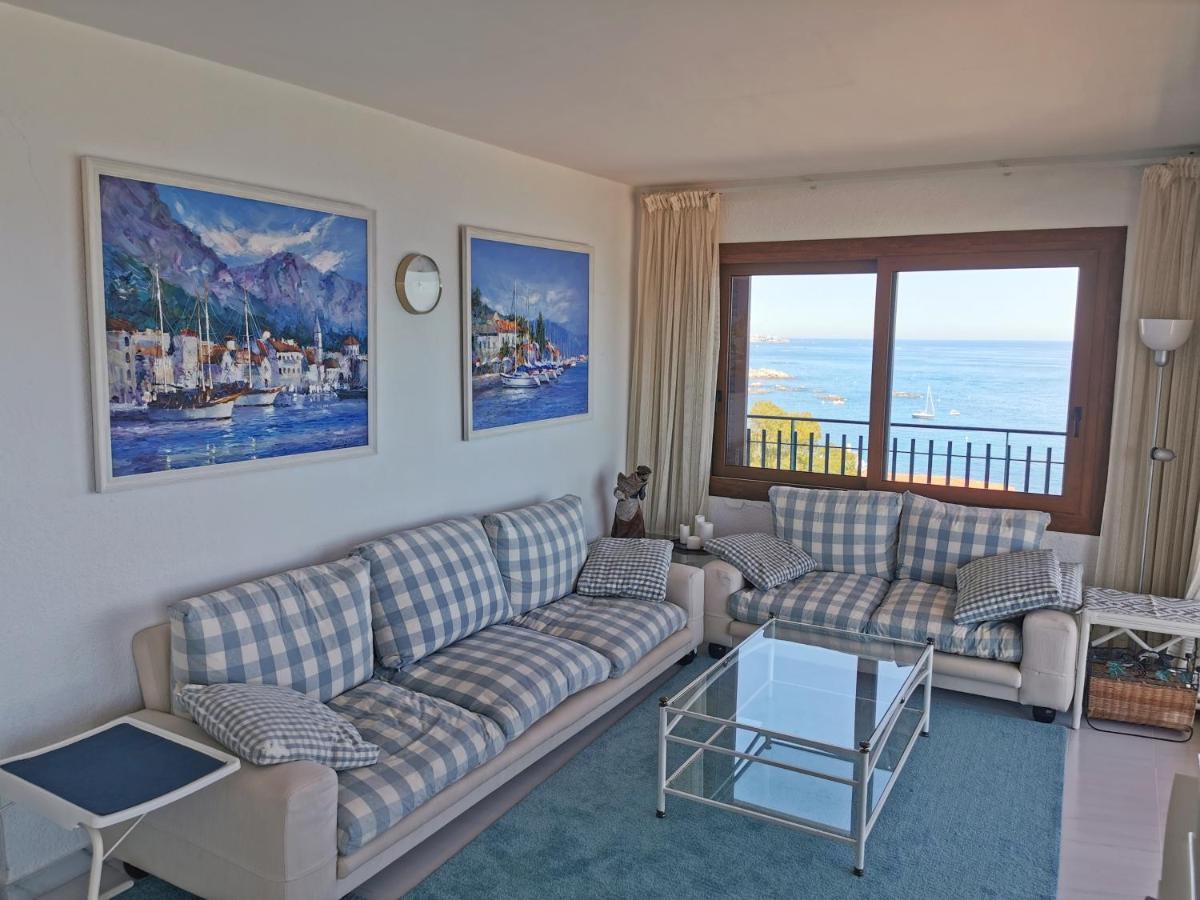 Spacious Seafront Apartment Платья-де-Аро Экстерьер фото