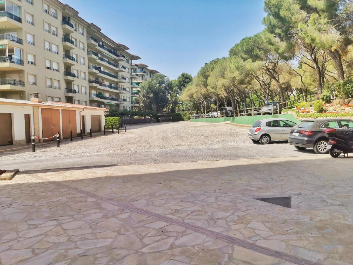 Spacious Seafront Apartment Платья-де-Аро Экстерьер фото