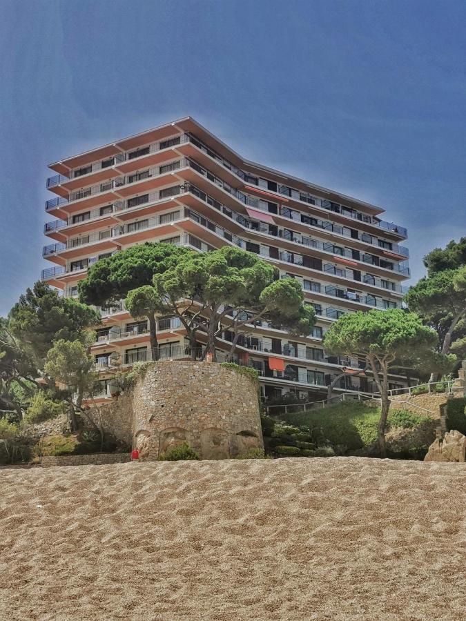 Spacious Seafront Apartment Платья-де-Аро Экстерьер фото